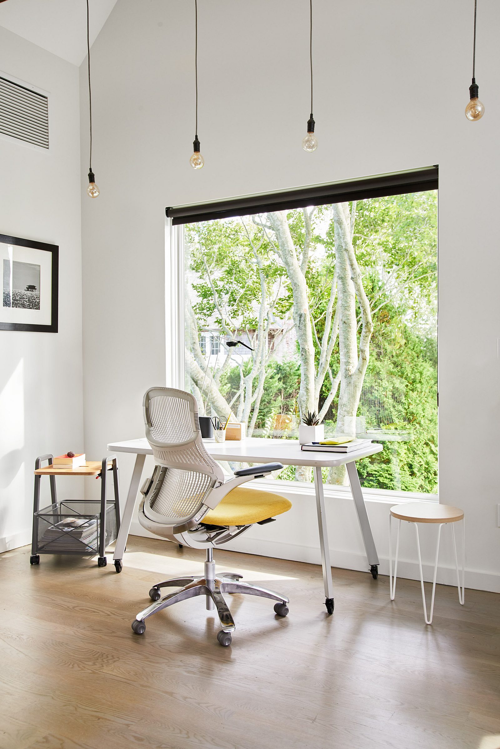 Knoll RU Easy Tables 06 environmental